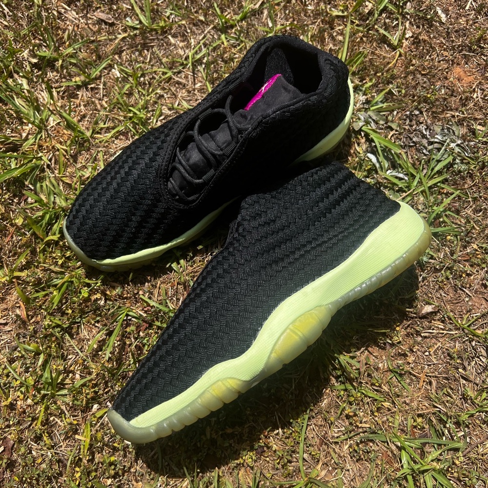CLEAN Air Jordan Future size 7 Womens Liquid Lime casual shoes